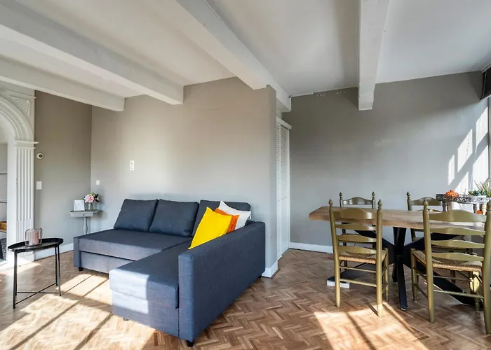 Authentic In Apartamento